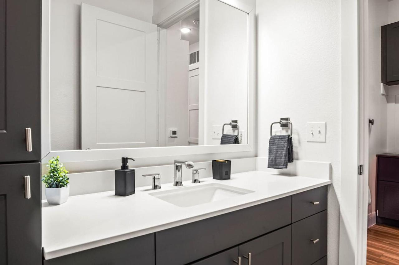 Apartament Luxurious New Unit 1Bd1Ba Pool, Golf Sim Austin Zewnętrze zdjęcie